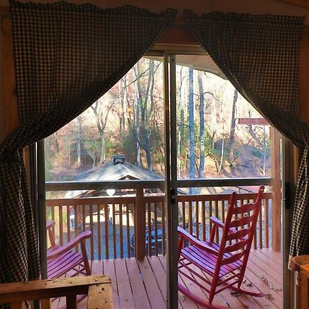 Oktoberfest Themed Cabin In Woods Stream #14 هيلين المظهر الخارجي الصورة