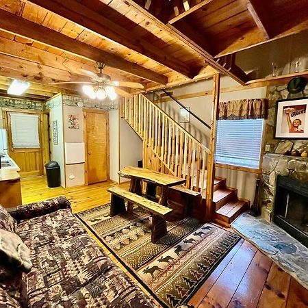 Oktoberfest Themed Cabin In Woods Stream #14 هيلين المظهر الخارجي الصورة